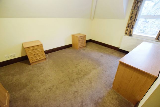 Flat 6, 24, Sandwich Road, Manchester photo 3
