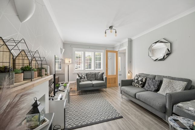 1 Warwick Grove, Hamilton photo 2