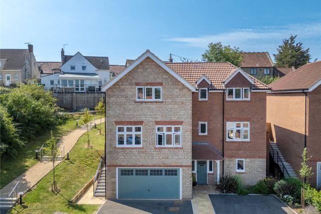 72, Dexter Way, Somerset photo 3
