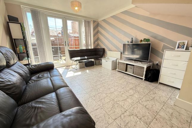1, Thenford Mews, Northampton photo 2