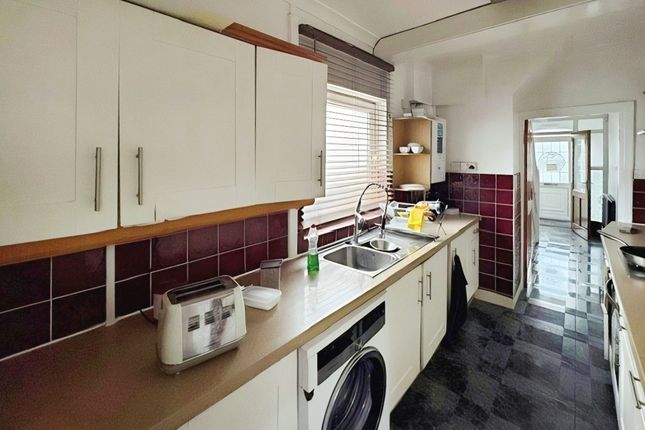 72, Cardiff photo 5