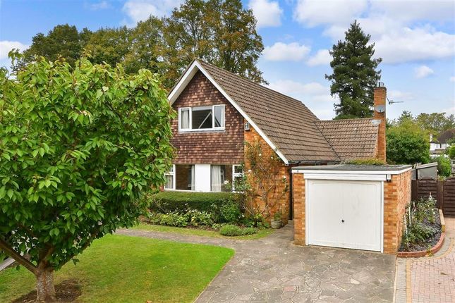 Thumbnail Detached house for sale in Meadow Close, Purley, Surrey