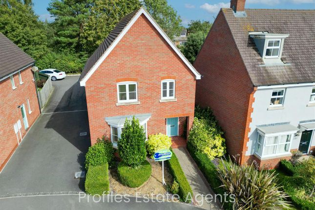 Thumbnail Detached house for sale in Oaklands Way, Earl Shilton, Leicester