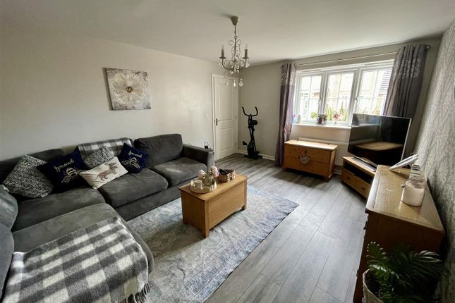 58, Bryn Uchaf, Llanelli photo 2