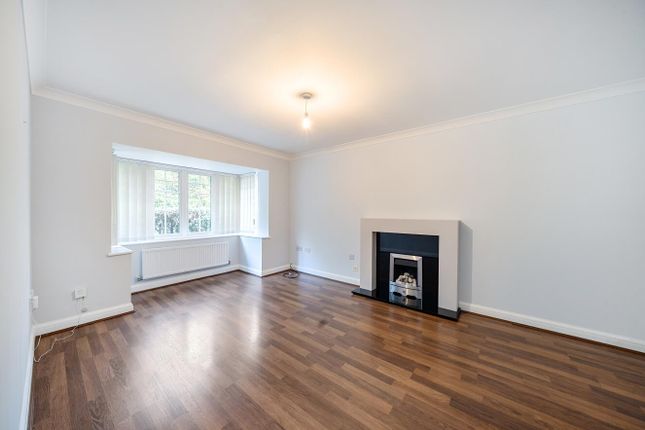 13, Brightwen Grove, Stanmore photo 3