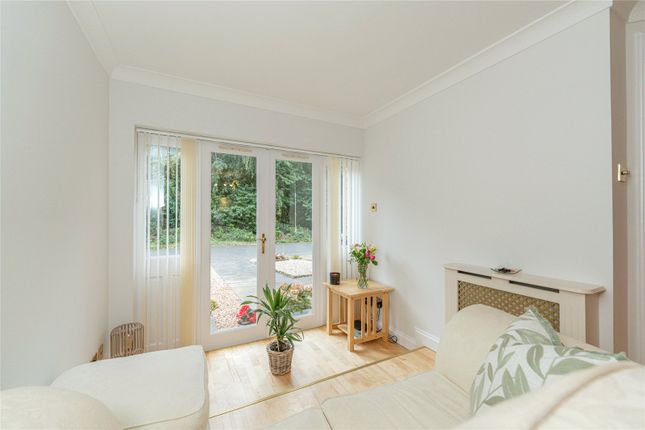31, Daiches Braes, Edinburgh photo 4