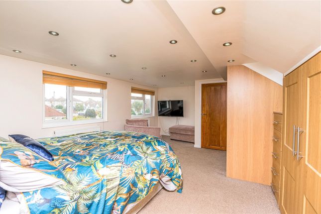 Bungalow for sale in Hampton Gardens, Southend-On-Sea, Essex
