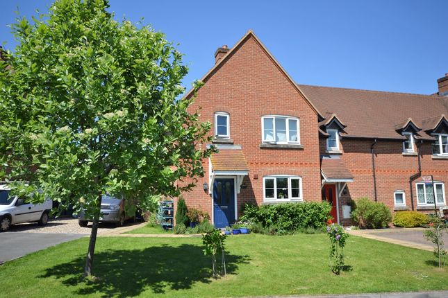 Chalky Field, Lane End, High Wycombe, Buckinghamshire HP14, 2 bedroom ...