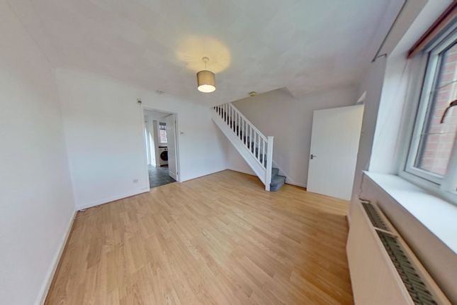 8, Nant Y Mynydd, Coed Y Cwm, Pontypridd photo 5