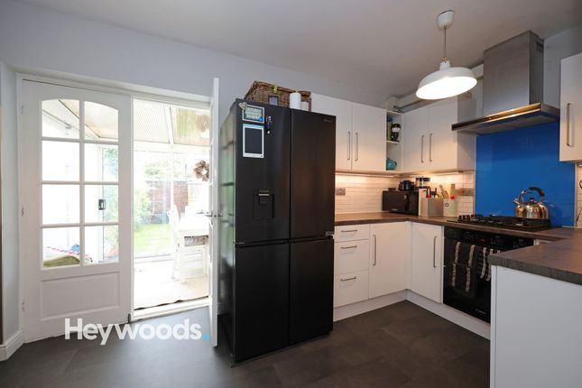 29 Wharf Terrace, Crewe photo 3