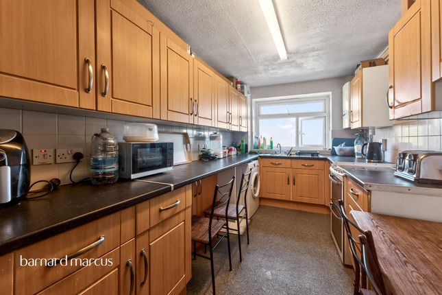 Flat 29, The Homestead, Waterfall Road, London photo 3