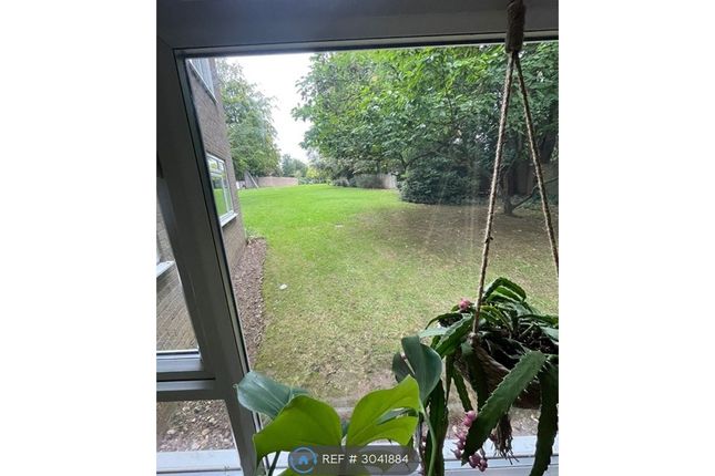 Oakfield Court Pampisford Road, South Croydon photo 4
