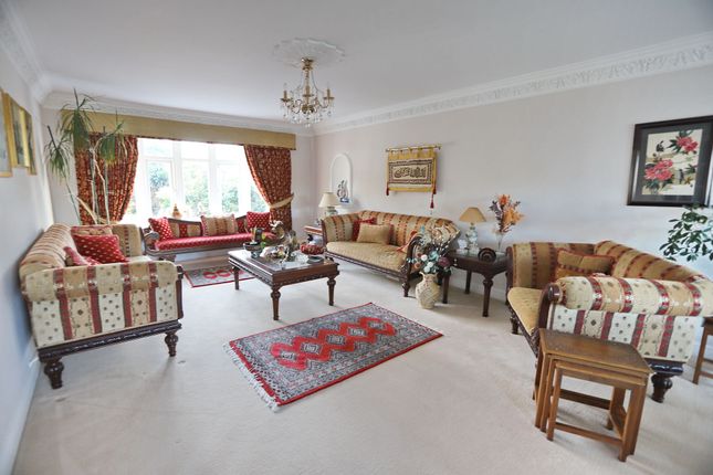 85 Sergeants Lane, Manchester photo 3