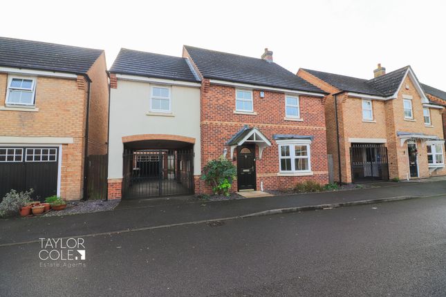 Detached house to rent in Field Close, Kettlebrook, Tamworth