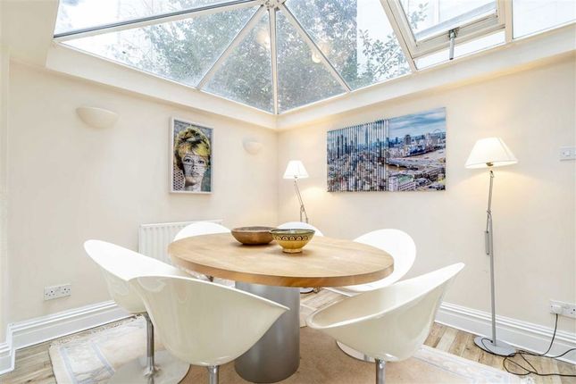 Flat 1, 3, Bina Gardens, London photo 4