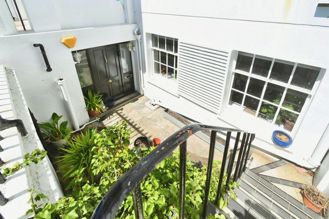 Basement, 6a, Chichester Terrace, Brighton photo 4
