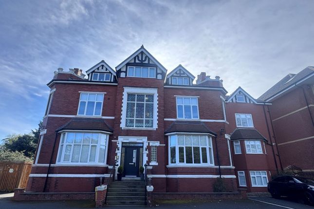 2-bed flat on 4, Cambridge Road, Southport, £100,000