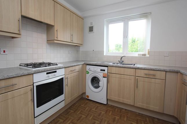 Flat to rent in Ty Camlas, Y Rhodfa, Barry