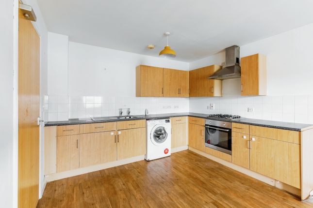 Flat 15, Military Court,, Military Road, Northamptonshire photo 3