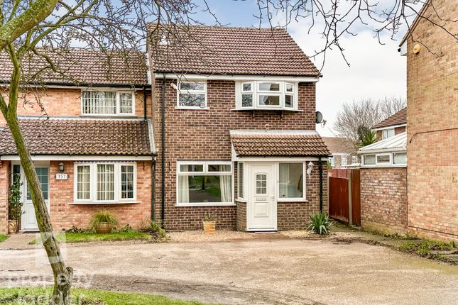 End terrace house for sale in Chestnut Avenue, Spixworth, Norwich