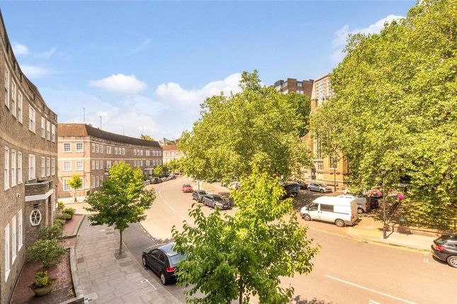 Flat to rent in Hyde Park Crescent, London