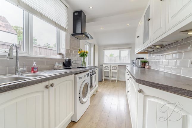 33, Leeming Lane South, Mansfield photo 4