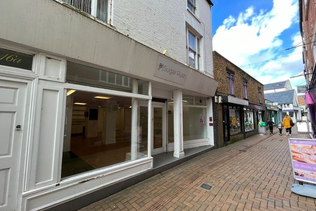Retail premises to let in Church Lane, Banbury