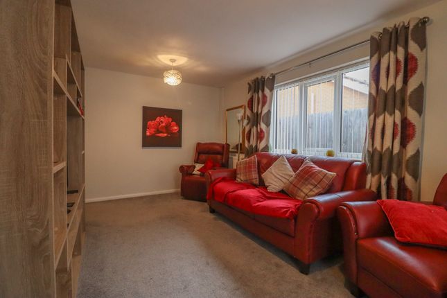 4, James Close, King's Lynn photo 2