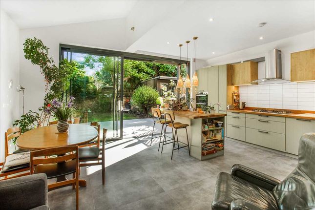 43a, Tytherton Road, London photo 4