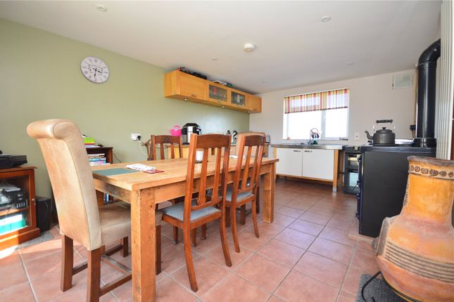 6, Underwood Road, Somerton photo 4