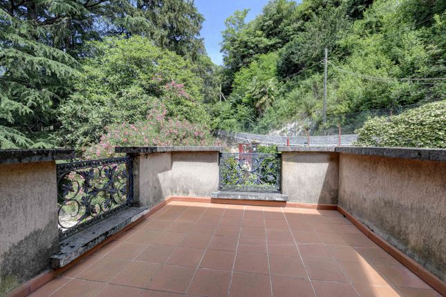 Villa for sale in Lenno, Lake Como, Lombardy, Italy