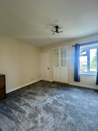 Flat 3, Greengables, Greenlands Avenue, New Waltham photo 4