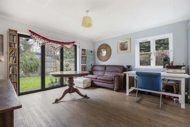 20, Micklands Road, Reading photo 3