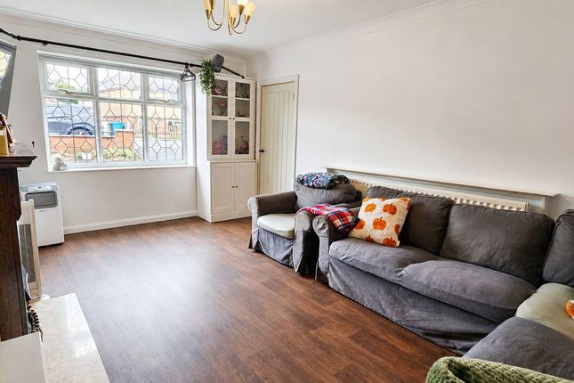 17, Jenks Avenue, Stourbridge photo 4
