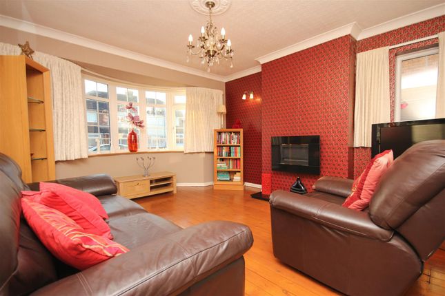 70, Ridgeway, Wellingborough photo 2