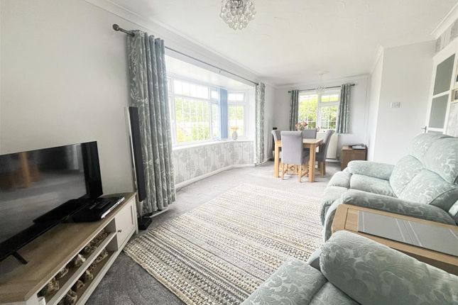 38, Swaines Way, Heathfield photo 3