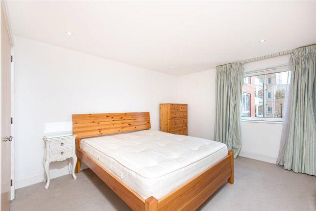 37 Pimlico Apartments, 60, Vauxhall Bridge Road, London photo 3