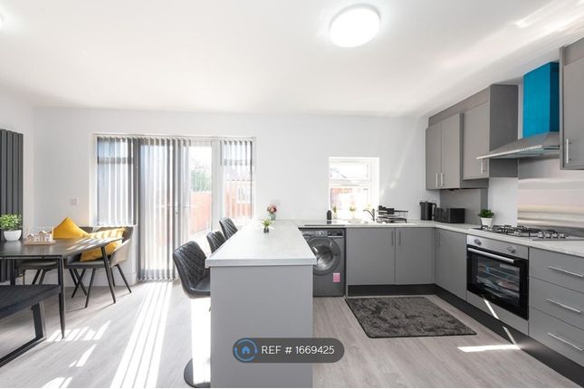 St Heliers Avenue, Hounslow photo 2