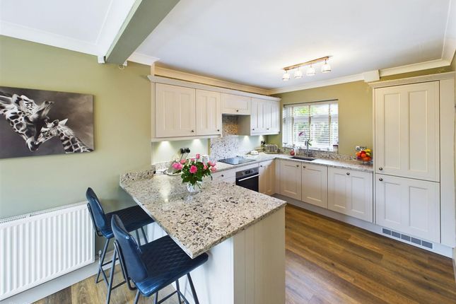 7 Moor Road, Nottingham photo 4