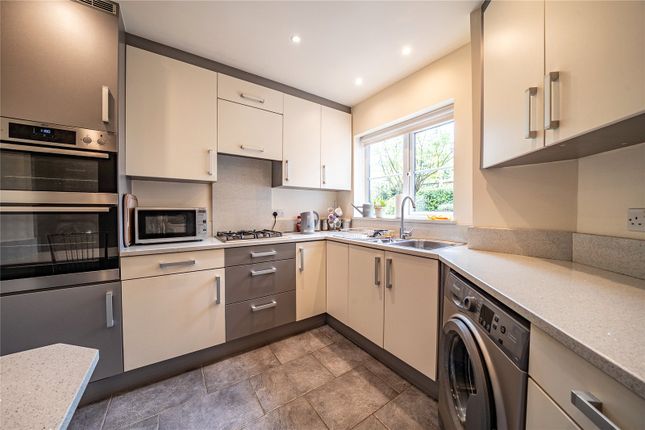 Flat 1, 97, The Drive, Leeds photo 3