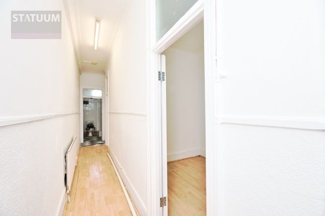 Flat A 169,, Mare Street, London photo 4
