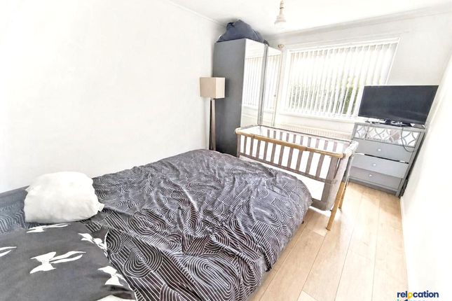 103 Fishers Close, Waltham Cross photo 3