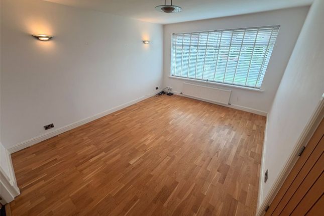 172, Brownlow Road, Bolton photo 3