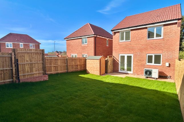 18, Frederick Beech Grove, Telford photo 2