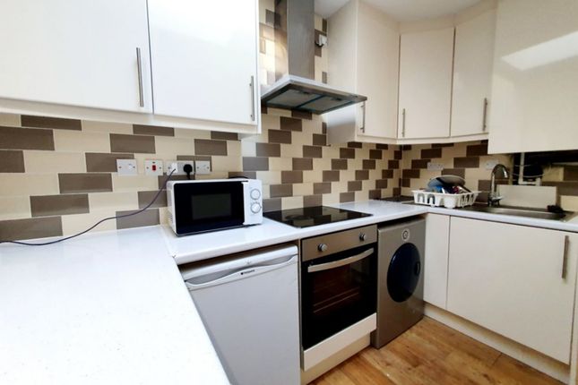 25 Northumberland Road, Harrow photo 4