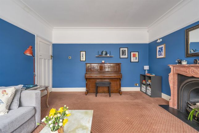 Property for sale in Heathcote Grove, London