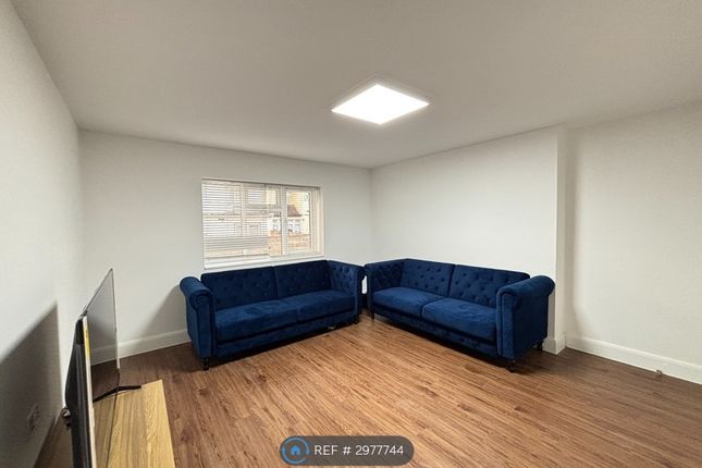 Room, Chelsea Close, Edgware photo 4