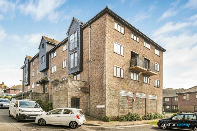 Flat for sale in St. Aubyns Mead, Rottingdean, Brighton, East Sussex