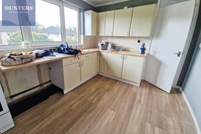 21, Dol Afon, Bridgend photo 3