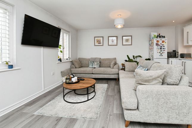 10 Mansion House, Salamanca Way, Colchester photo 3